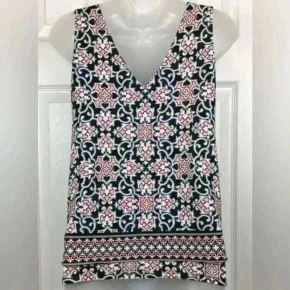 White House Black Market Sleeveless Patterned Top - Picture 5 of 10